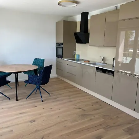 Apartment Lakeside, Awesome & Romantic, With Stylish Design Reichenau
