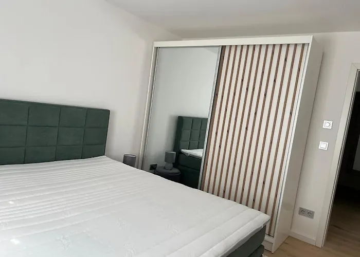 Lakeside, Awesome & Romantic, With Stylish Design Apartman